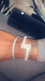 Load image into Gallery viewer, Diamond baguette bracelet
